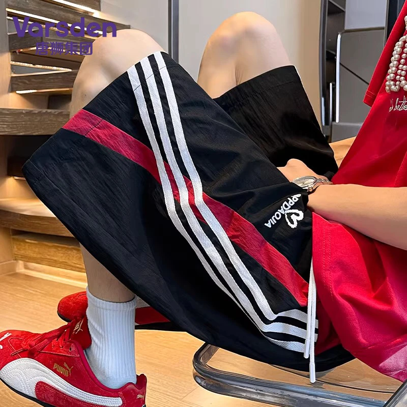 唐狮集团Varsden夏季百搭免烫潮流运动短裤男条纹拼接薄款五分裤