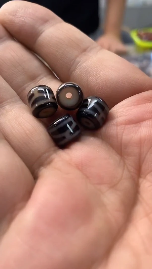 玛瑙/玉髓颈饰未镶嵌-1203 -53 颜色大小状态多样性发一个  不编