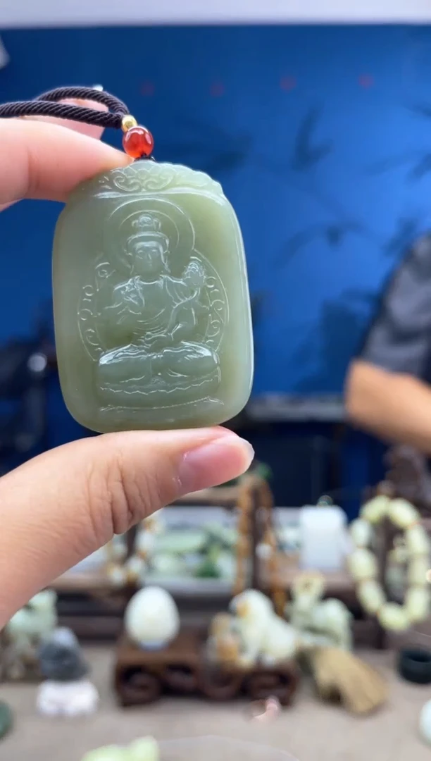 和田玉未镶嵌颈饰1