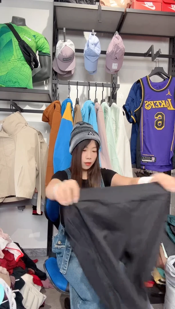 1482  编码 瑕疵款直播间过款为准 尺码 M