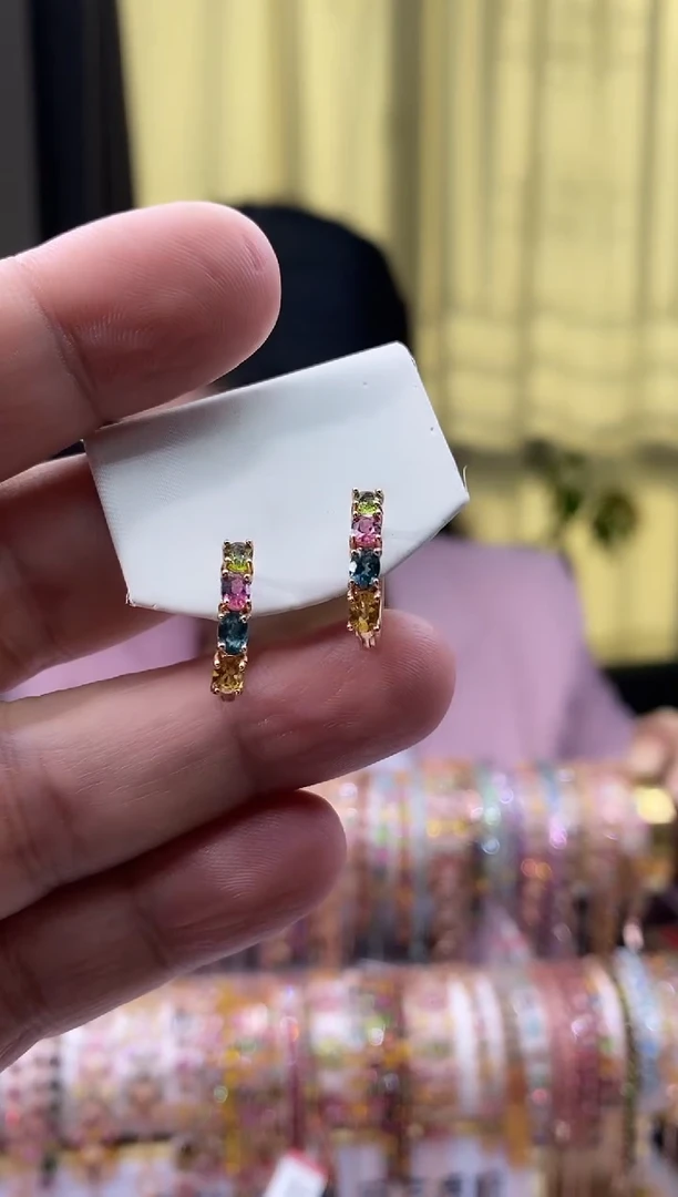 【闪购商品】碧玺耳扣银S925镶嵌15615651