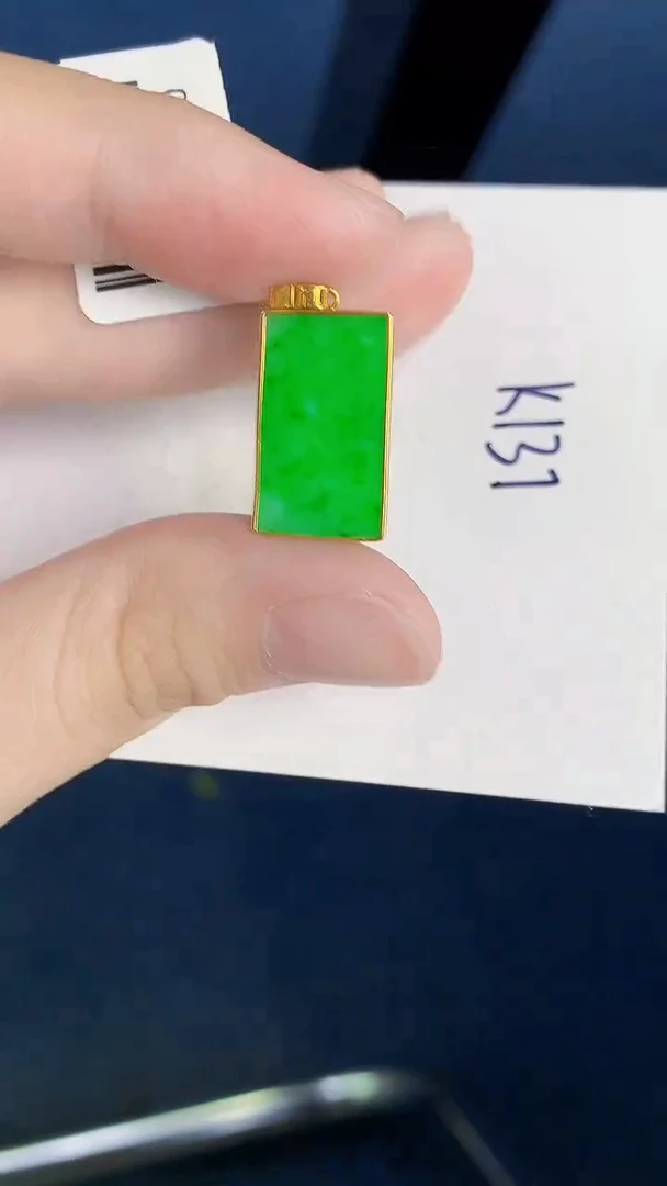 颈饰18K金镶嵌翡翠天然翡翠缅甸A货