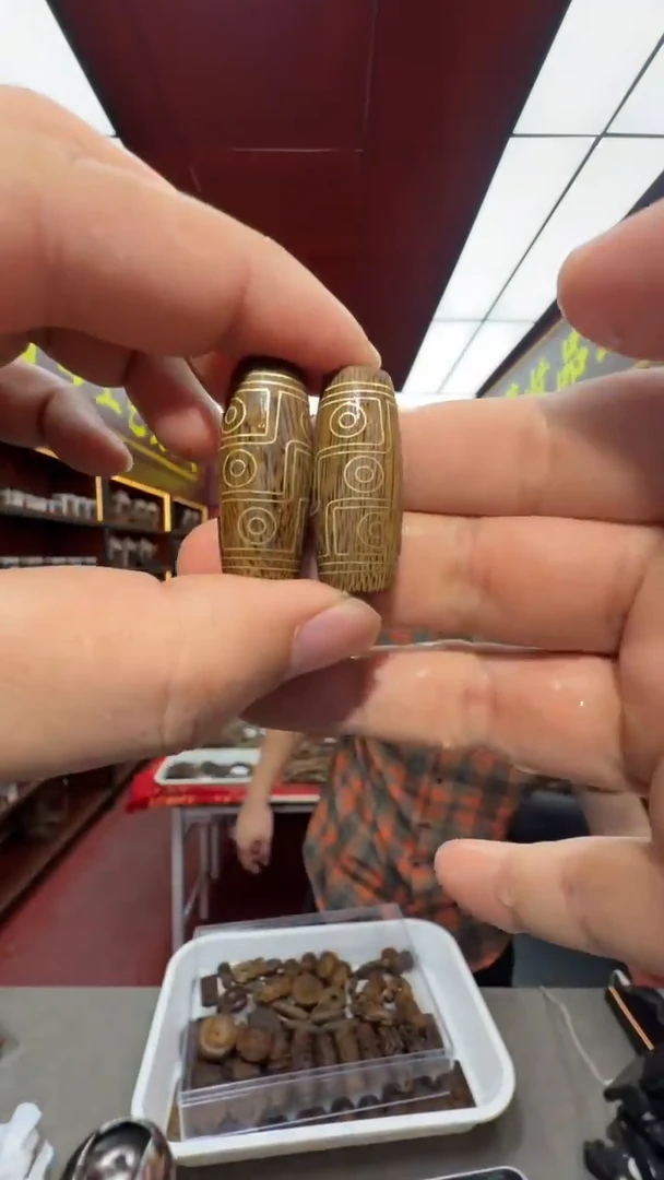 沉香吊坠多样性发一