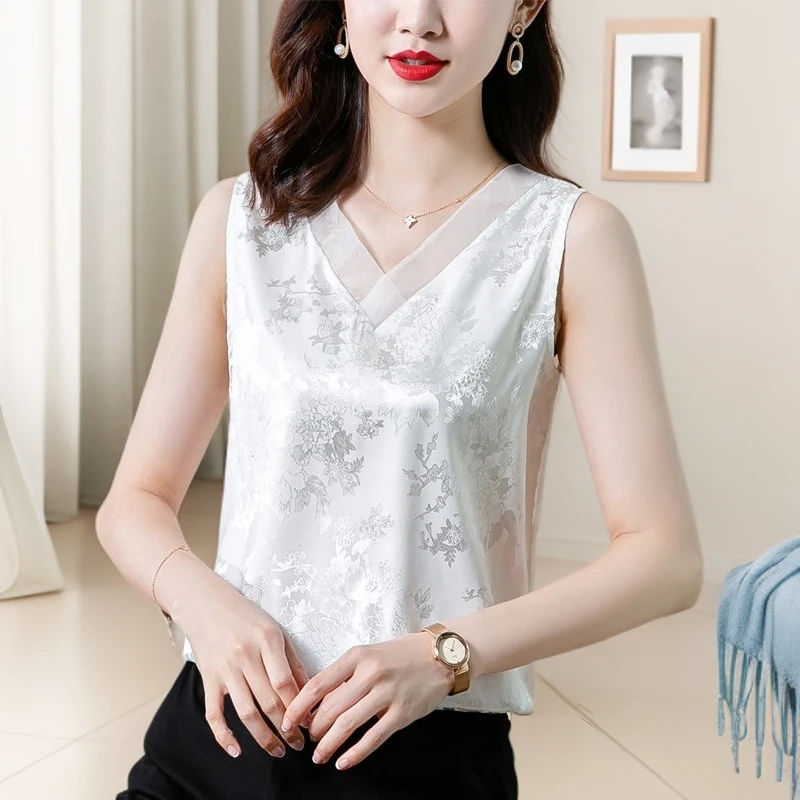 夏装V领无袖女西装吊带白色缎面外穿内搭T恤背心妈妈装宽松打底潮