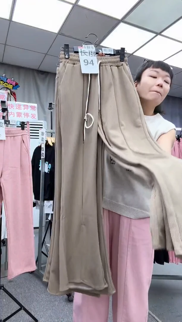 大哥家漂亮衣服漂亮颜色