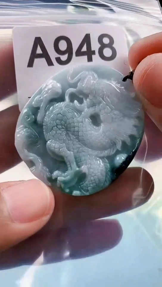 【闪购商品】翡翠挂件未镶嵌天然翡翠吊坠挂件