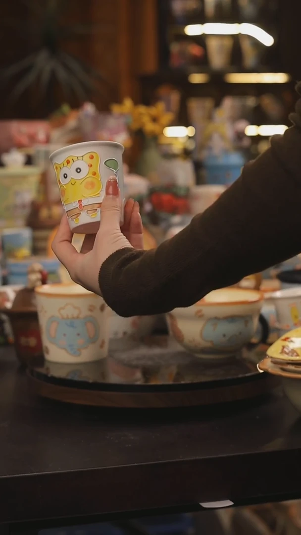 景德镇釉下彩绘设计师款式陶瓷