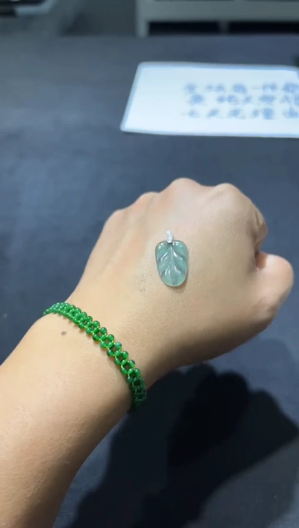 颈饰未镶嵌翡翠000