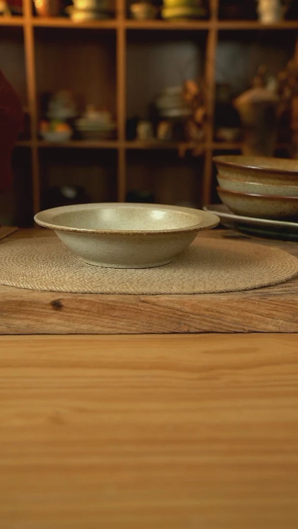 奶奶系列的9英寸宽边盘1个