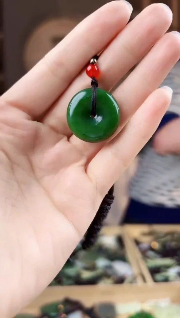 颈饰未镶嵌和田玉拍一发一，多样性发货