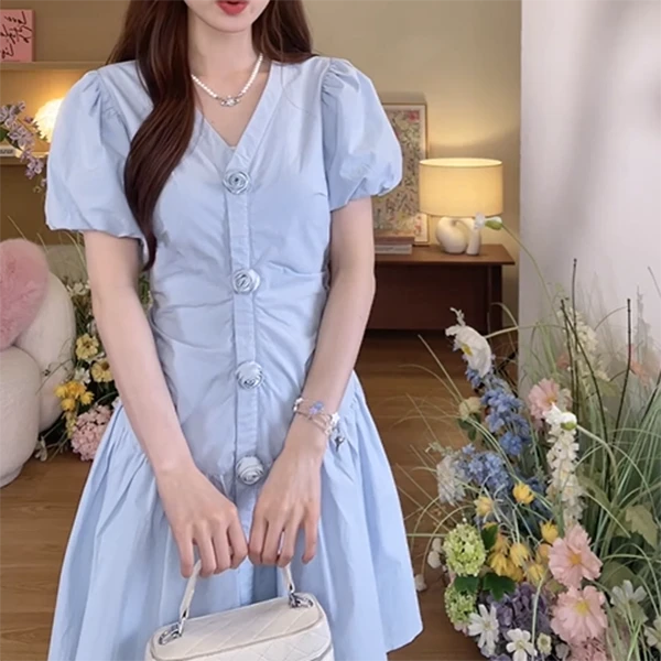 甜美温柔风立体花朵短袖连衣裙女2025夏季新款减龄气质收腰A字裙