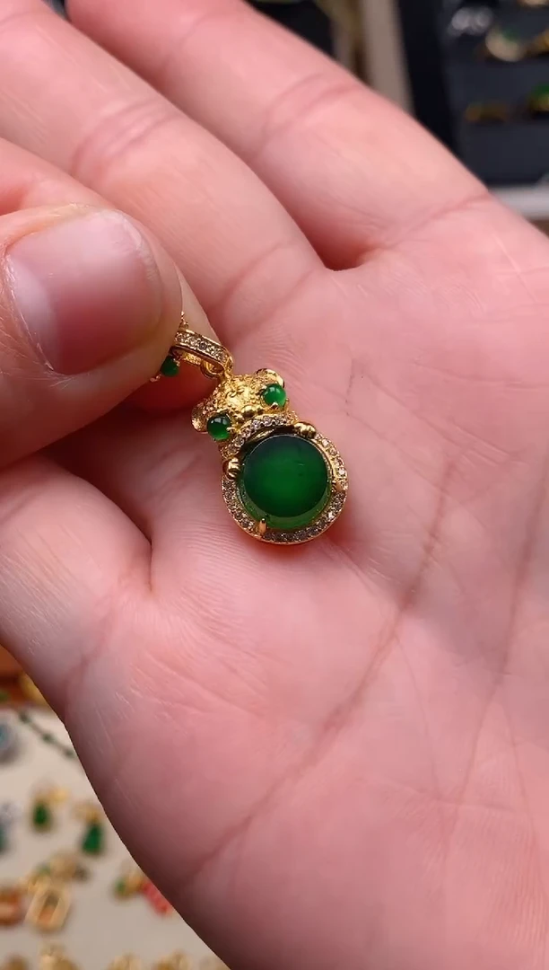 【闪购商品】翡翠颈饰银S925镶嵌无事牌