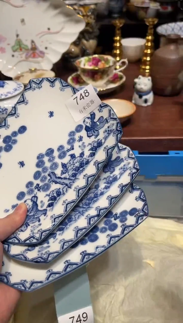 1菜***着一单包邮中古瓷器默认微瑕一单包邮中古瓷器默认微瑕
