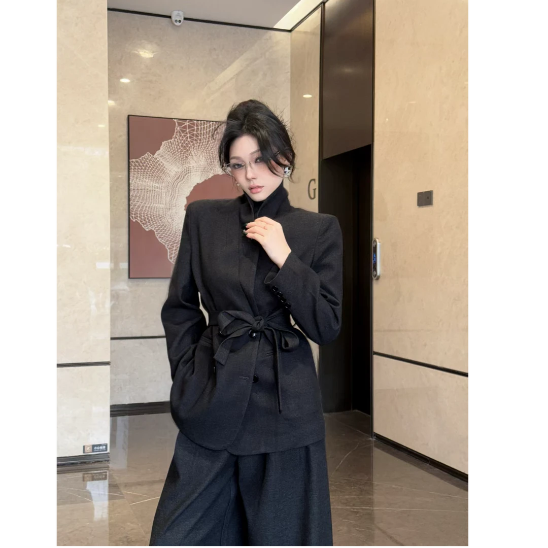 黑灰色收腰外套+阔腿裤两件套 秋新款通勤干练气场穿搭