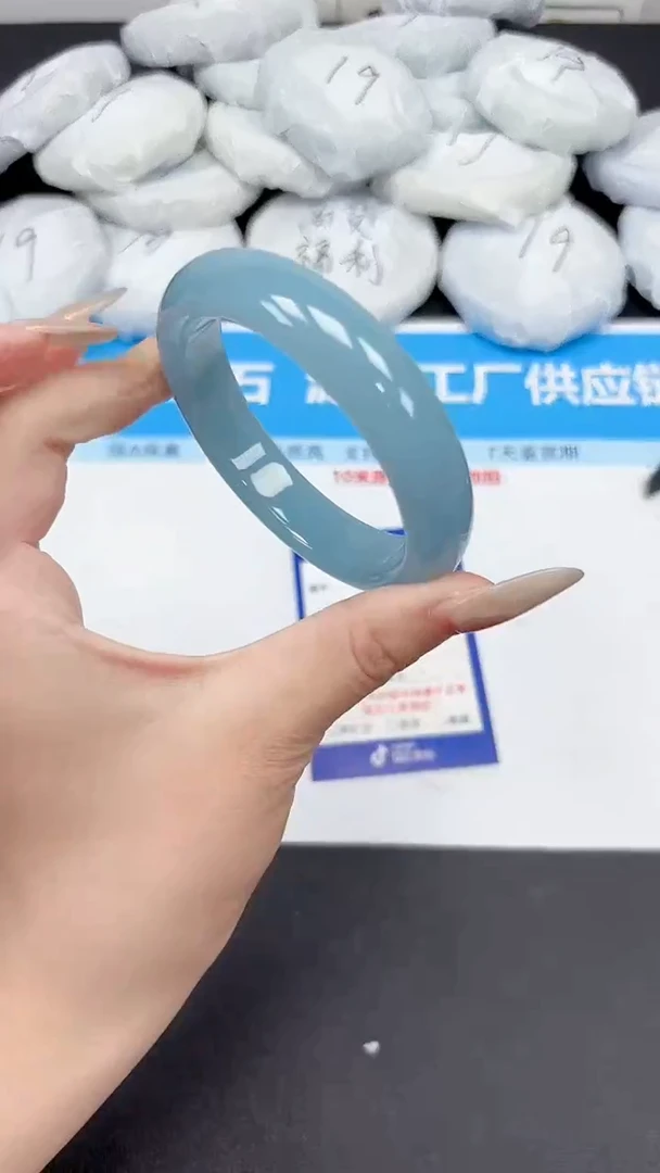 未镶嵌手镯石英质玉27/55