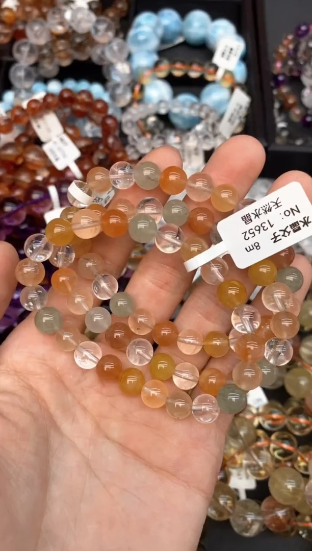 水晶手串未镶嵌9彩兔毛8mm多样性发其一