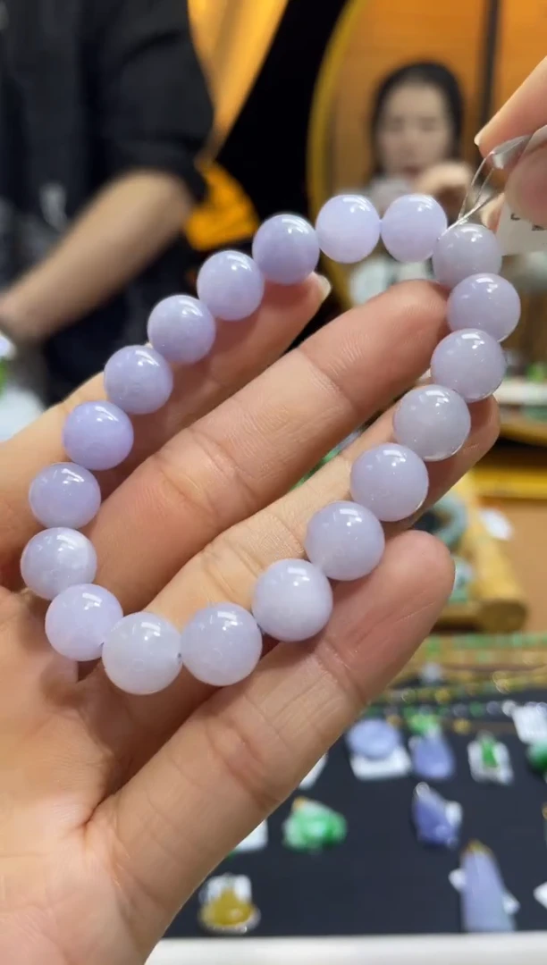 颈饰未镶嵌翡翠手串