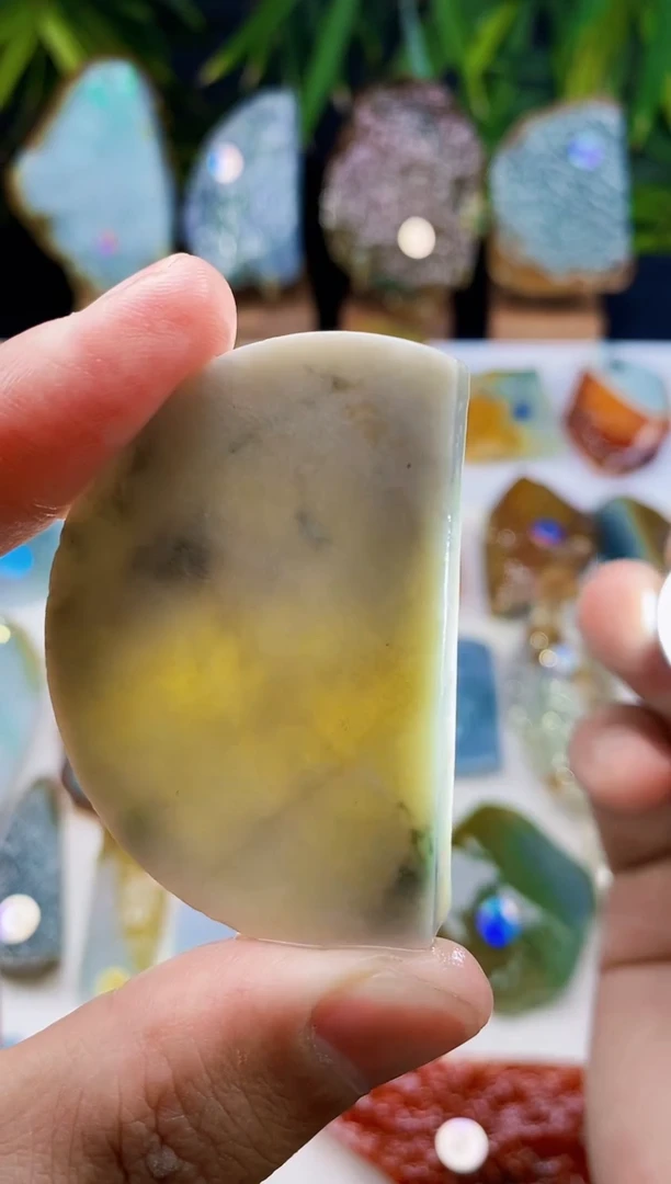 定制翡翠未镶嵌翡翠