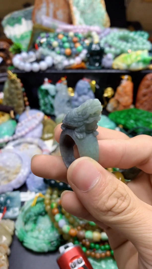 颈饰未镶嵌翡翠天然缅甸翡翠A货