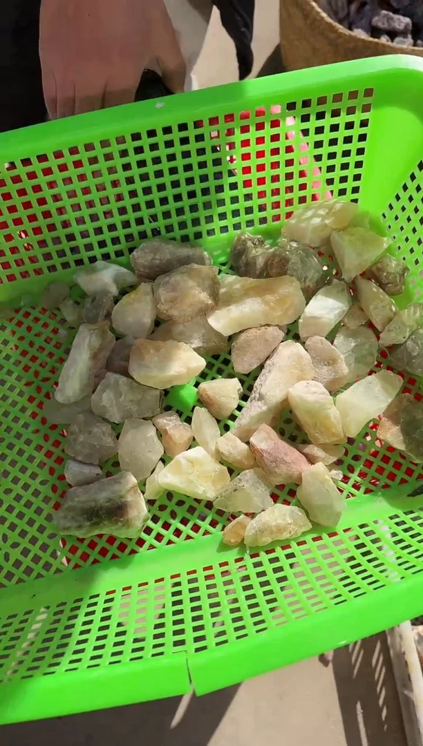 【闪购商品】水晶摆件未镶嵌黄水晶碎石 500g