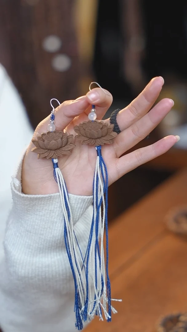 泥塑新生命之光尖莲花耳饰福利款式