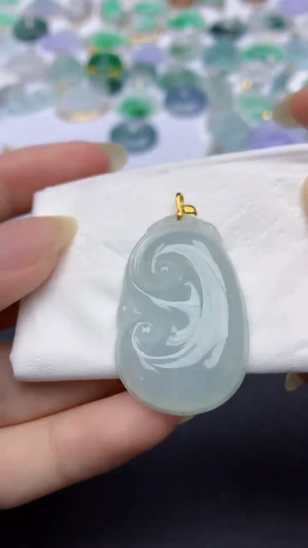 颈饰18K金镶嵌翡翠天然缅甸a货翡翠百元以上9元证书费自理