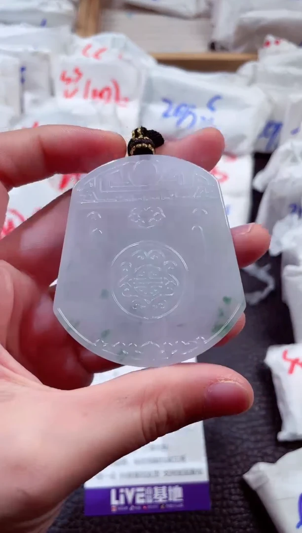 翡翠未镶嵌颈饰00004203