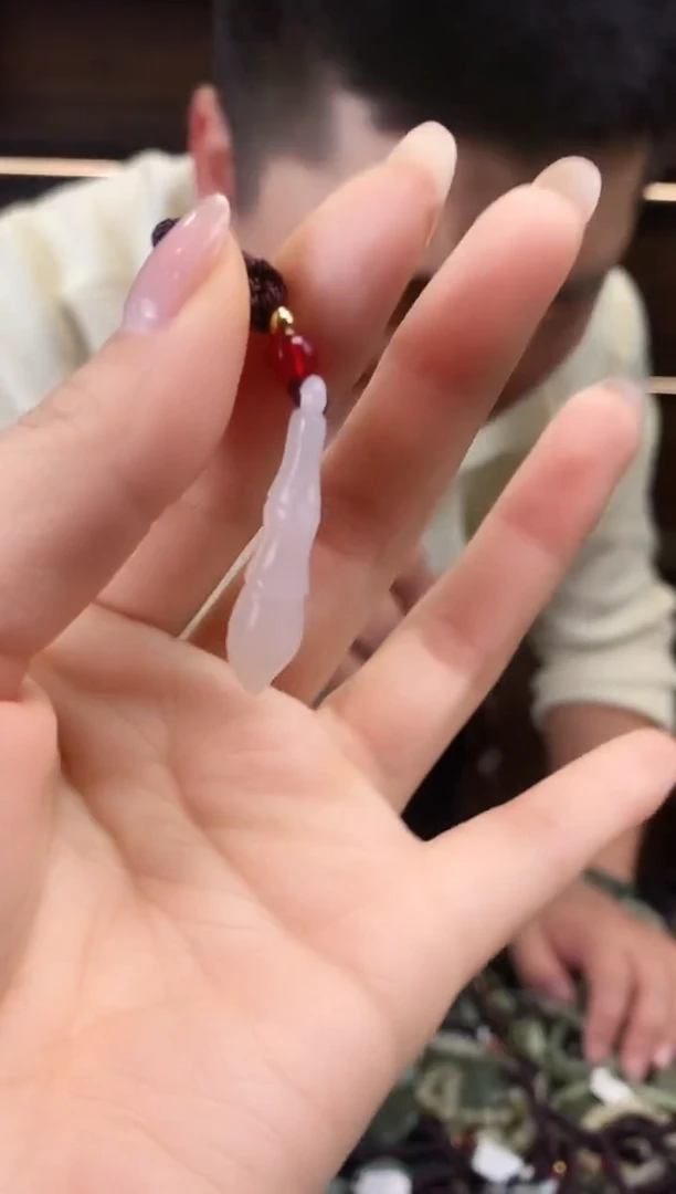 【闪购商品】和田玉颈饰未镶嵌多样性发货，拍一发一