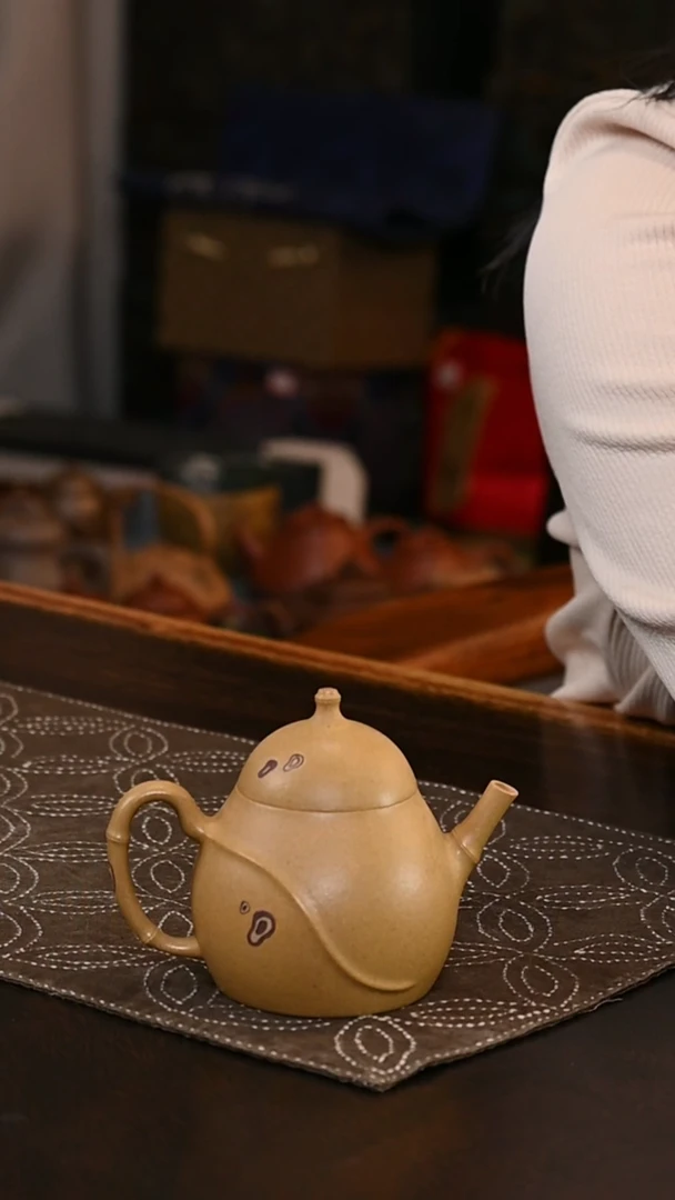 【闪购商品】紫砂茶壶黄金段竹云