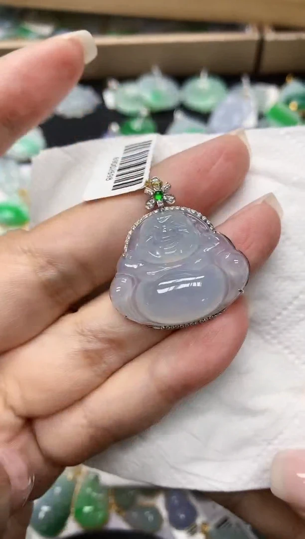 颈饰18K金镶嵌翡翠111