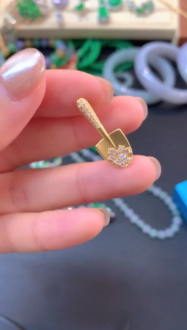 吊坠(不含链)18K金吊坠|400