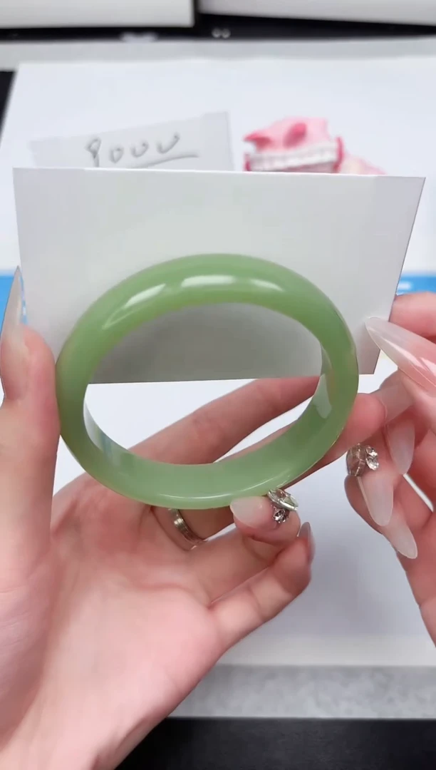 石英质玉手镯未镶嵌95-59.5