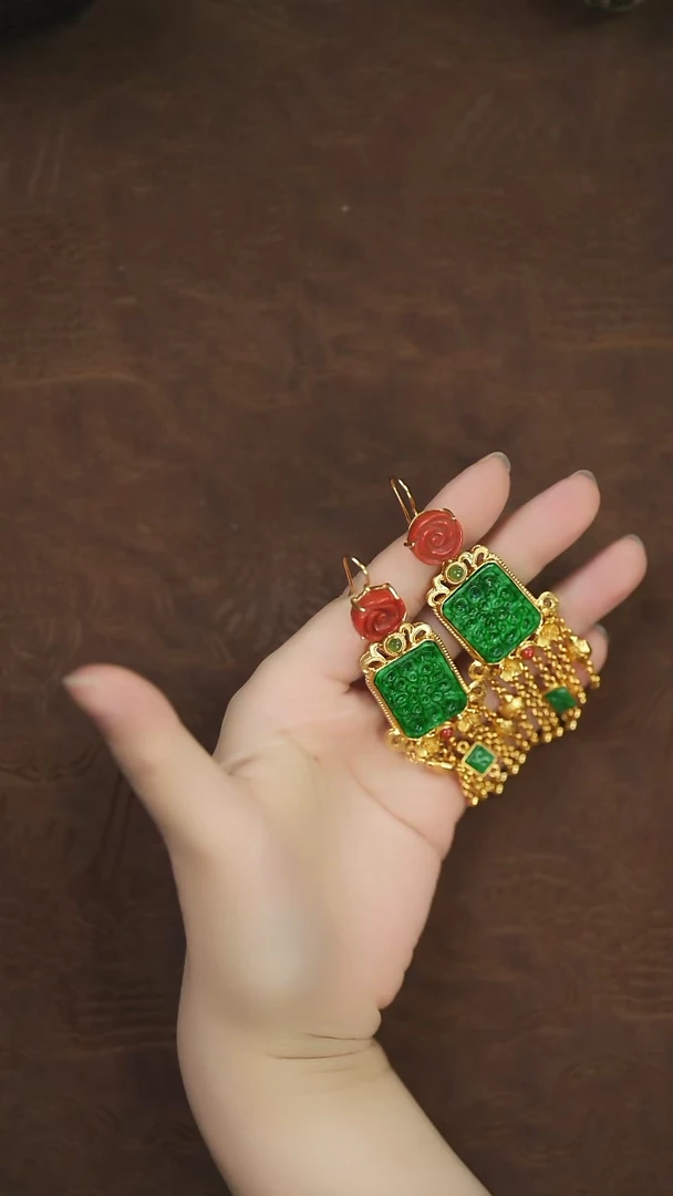 【闪购商品】翡翠挂件银S925镶嵌方牌花花