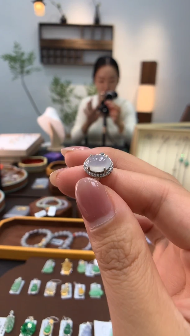 颈饰银S925镶嵌翡翠戒指