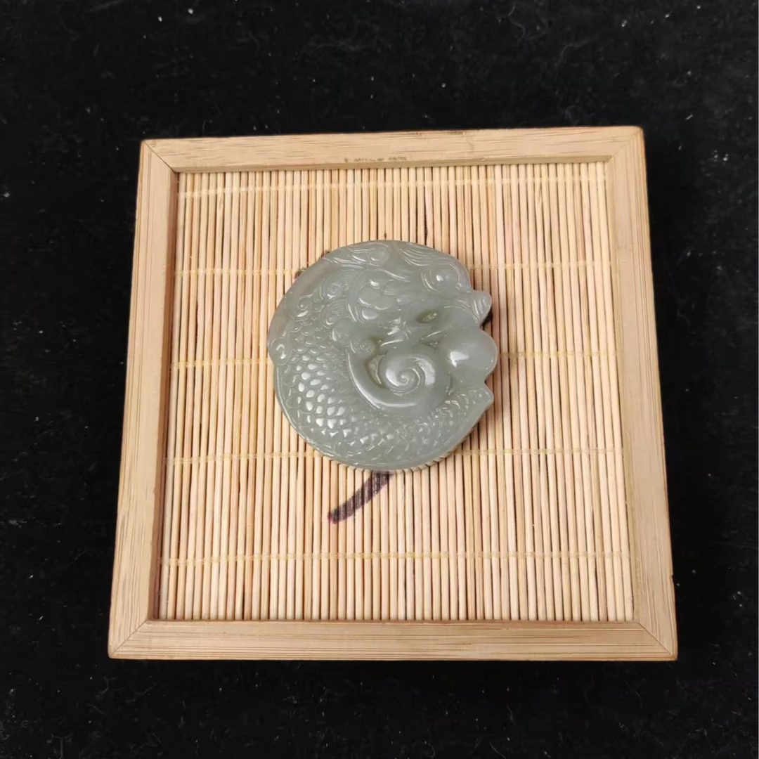 和田玉鱼化龙吊坠3523