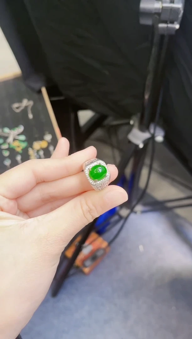 【闪购商品】翡翠戒指银S925镶嵌蛋面戒指
