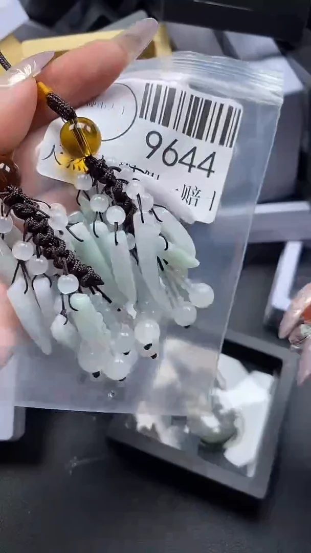 吊坠(不含链)未镶嵌翡翠9644