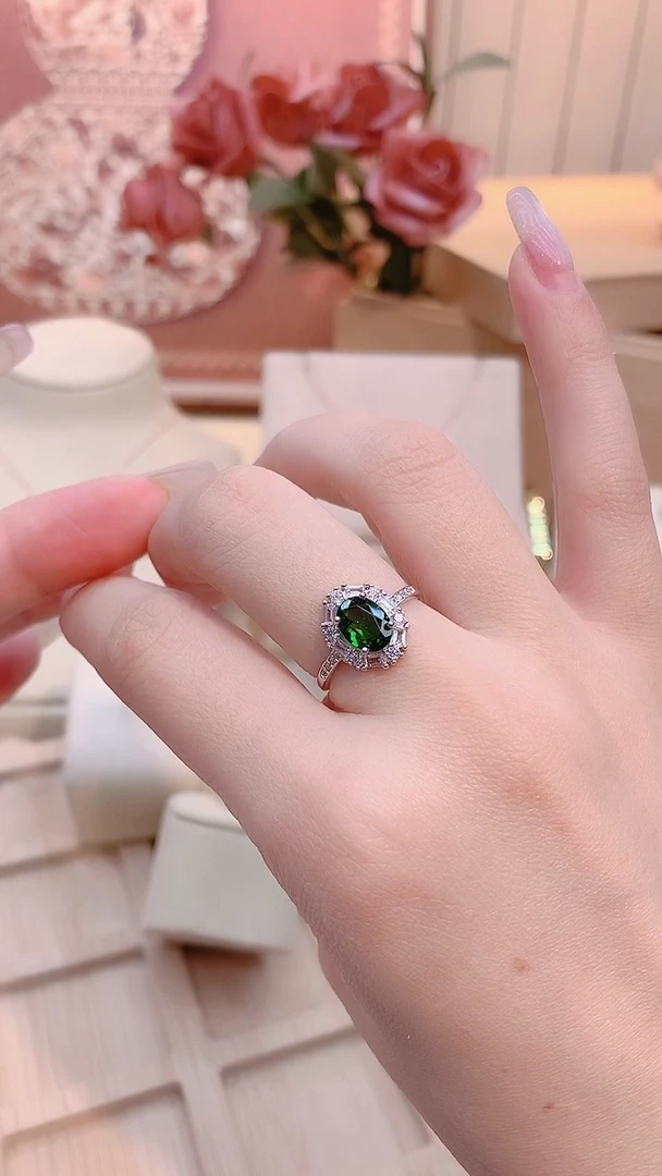 银S925镶嵌透辉石戒指透辉石