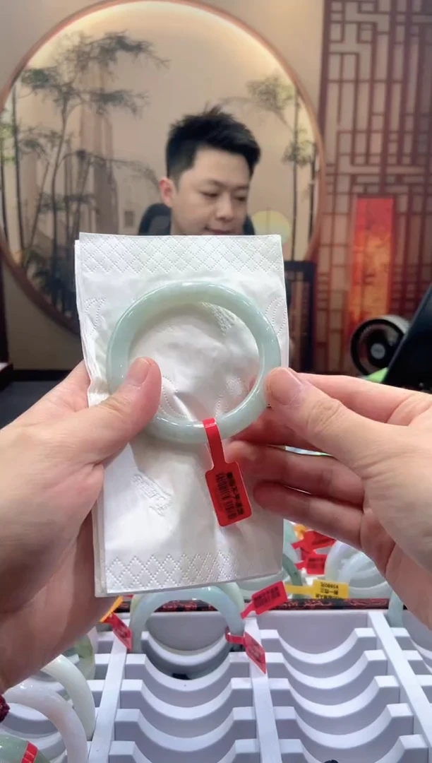 翡翠手镯未镶嵌000015229