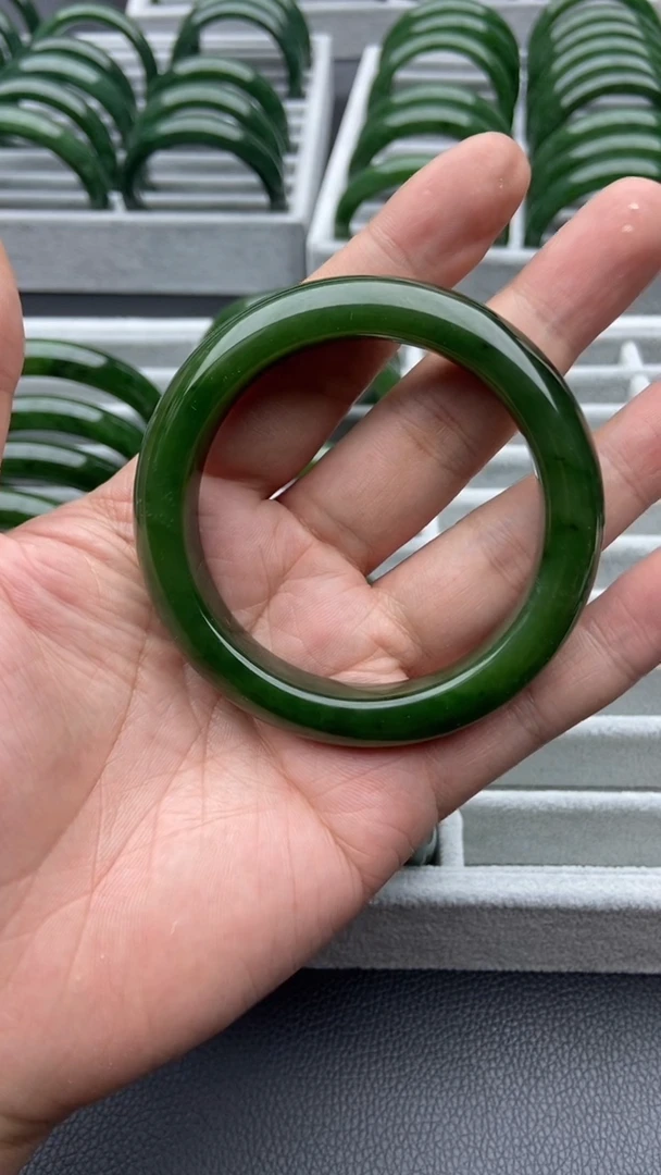 未镶嵌手镯和田玉（碧玉）81-58.2