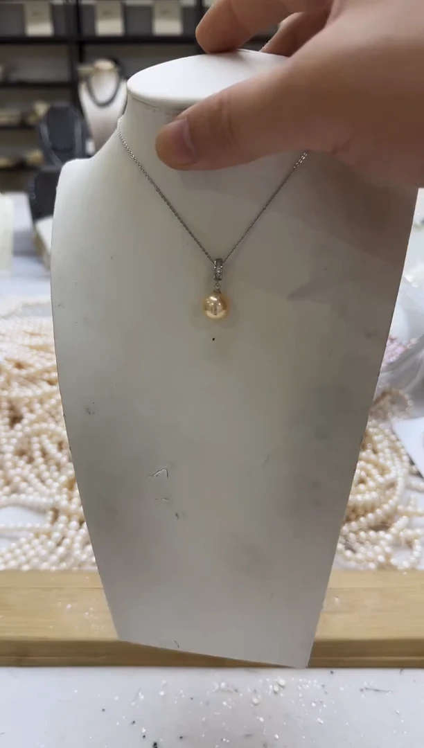 淡水珍珠未镶嵌吊坠(赠链)10-11mm 中国红万能扣