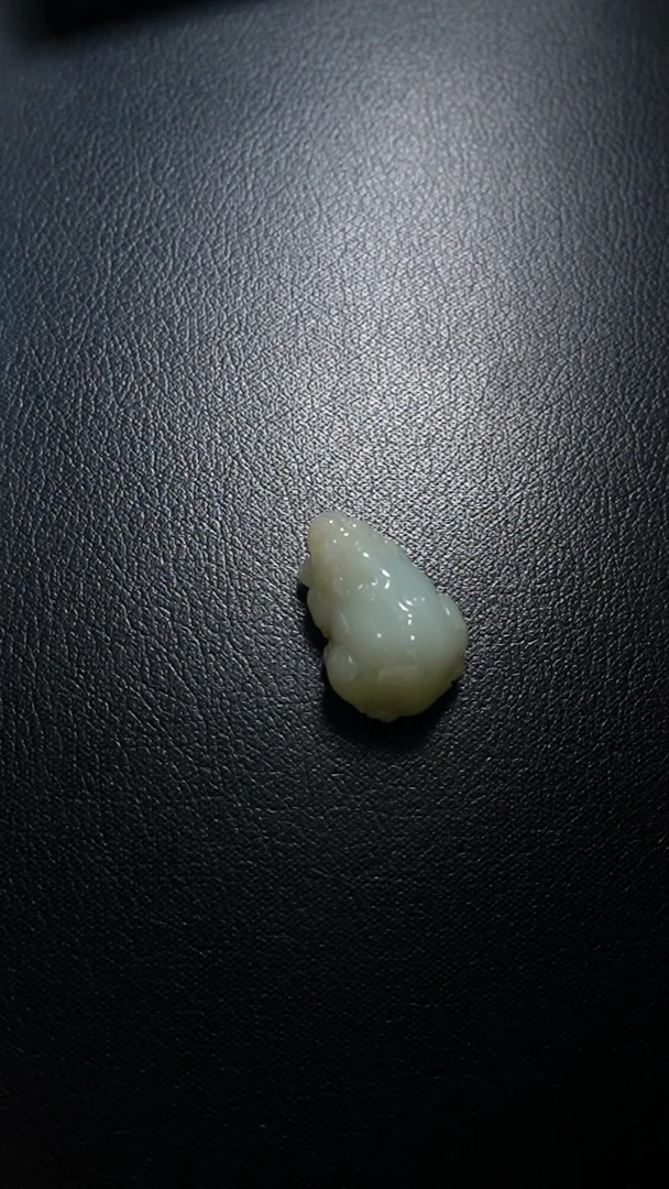 颈饰未镶嵌和田玉貔貅