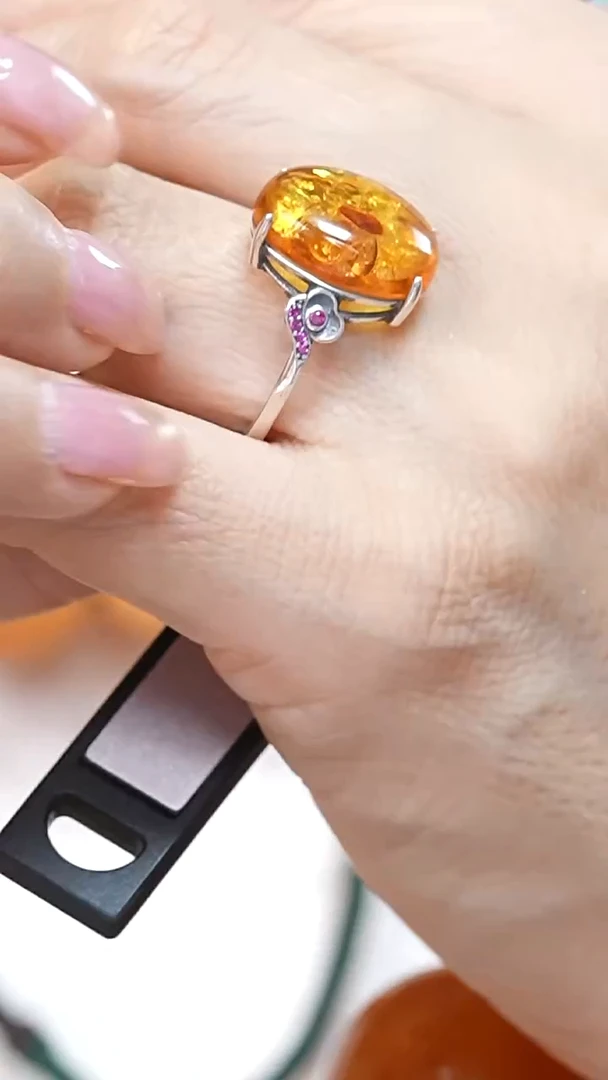 琥珀颈饰银S925镶嵌5605天然蜜蜡珠宝奇石云端妖孽全部保真