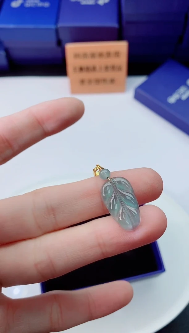 翡翠未镶嵌颈饰11111111