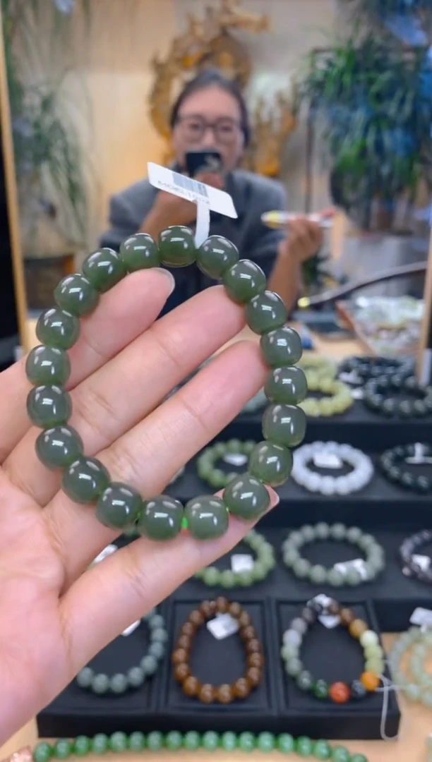 未镶嵌手串和田玉卡10