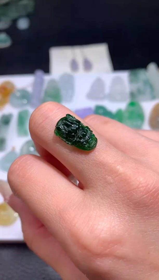 【闪购商品】定制翡翠未镶嵌毛货