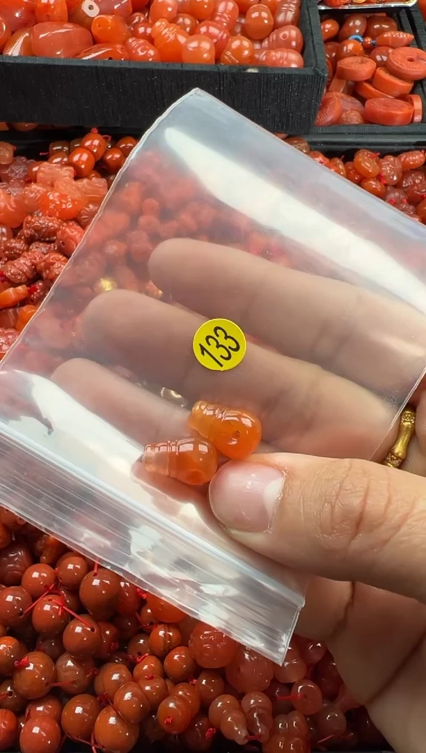【闪购商品】南红玛瑙颈饰未镶嵌1