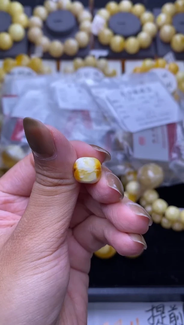 裸石琥珀未镶嵌大小姐珠宝27