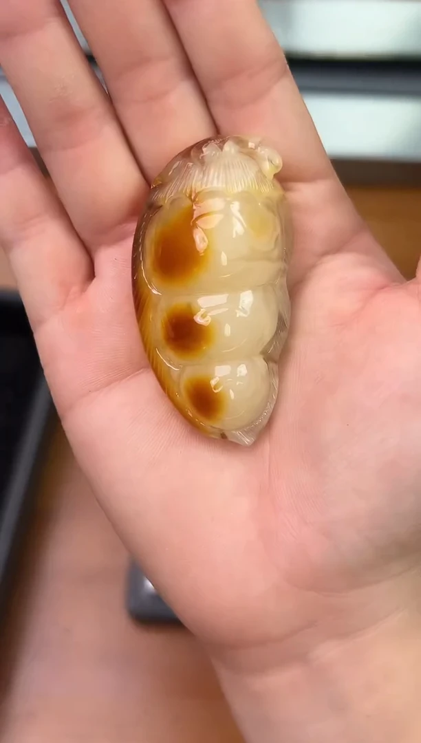 未镶嵌蜜蜡裸石蜜蜡吊坠