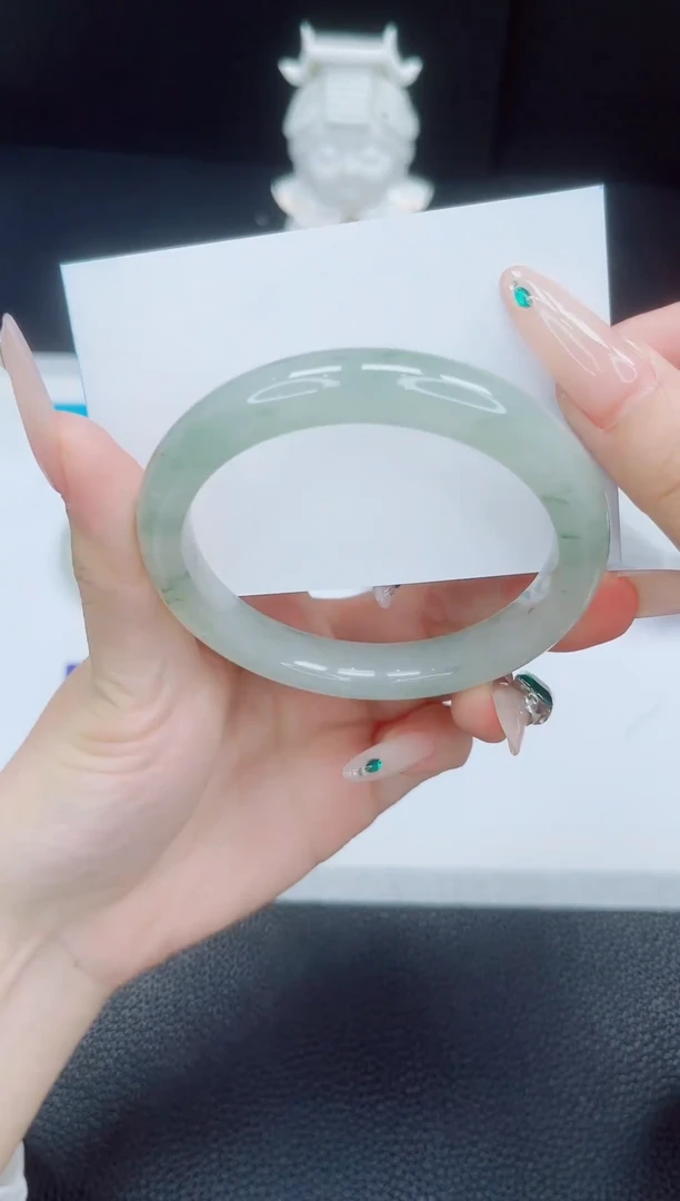 石英质玉手镯未镶嵌138-58.7